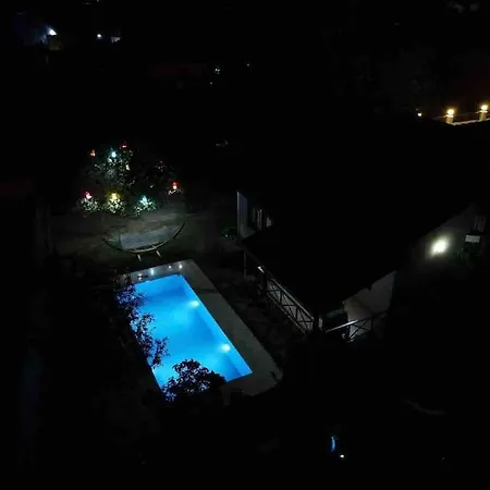 Muestakil Isitmali Havuzlu Zeyfat * Sapanca