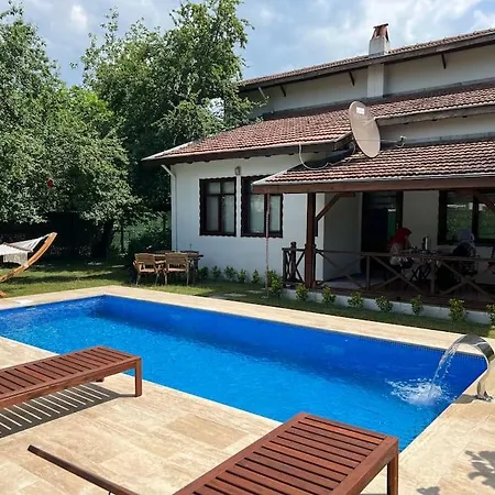Muestakil Isitmali Havuzlu Zeyfat Villa